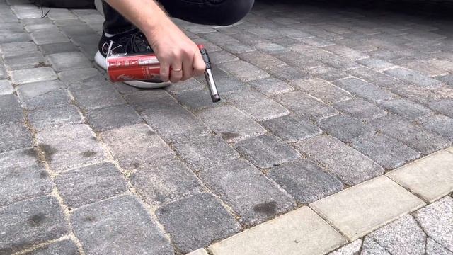 На парковку попало моторное масло | Как убрать масляные пятна на тротуарной плитке | Краснодар смотреть онлайн