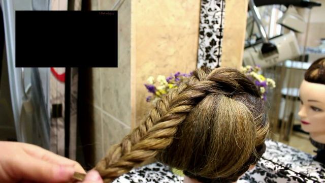 Вечерняя прическа с плетением. Плетение кос. Evening hairstyle with braids смотреть онлайн