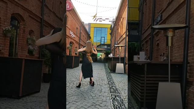 Olamide INFINITY - Kizomba Impro by Tato Mendez y Katerina Galtsova смотреть онлайн