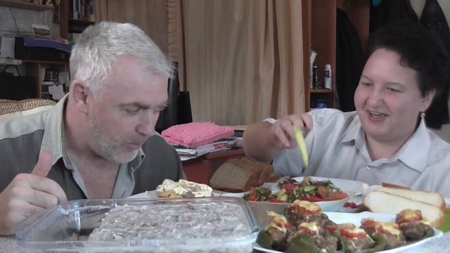 MUKBANG RUSSIA|ХОЛОДЕЦ ДОМАШНИЙ варили сами|ПЕРЕЦ ЛОДОЧКИ С ФАРШЕМ|ОГУРЦЫ И ПОМИДОРЫ ИЗ ПАКЕТА|먹방 смотреть онлайн
