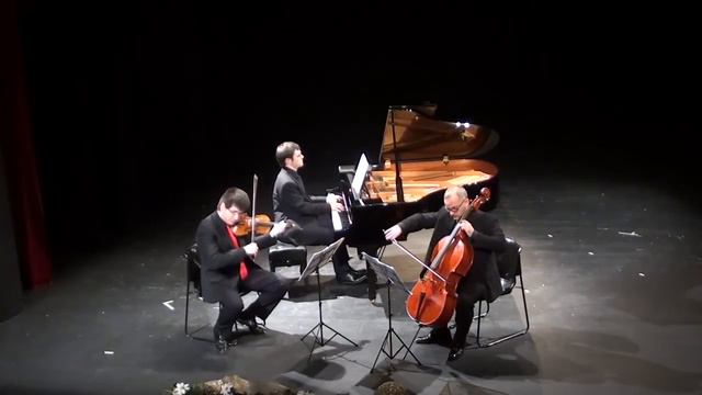 Astor Piazzolla: Oblivion (by Trio Vivo) смотреть онлайн