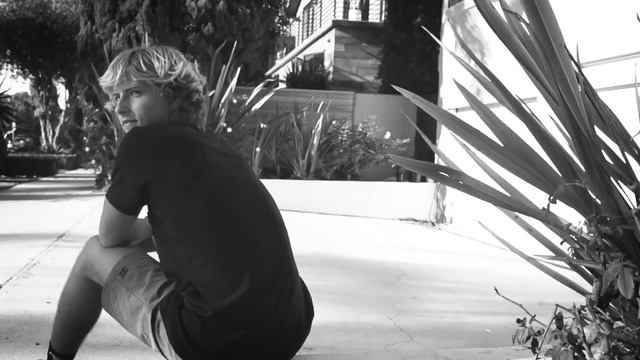 серфскейт Carver Skinny Goat.mp4