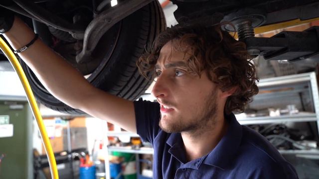 HOW WE SERVICE A MITSUBISHI EVO X | FULL FLUID CHANGE смотреть онлайн