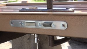 Откатные ворота с верхней фермой-направляющей