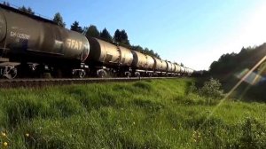 2ТЭ116УД 001 с наливным поездом.