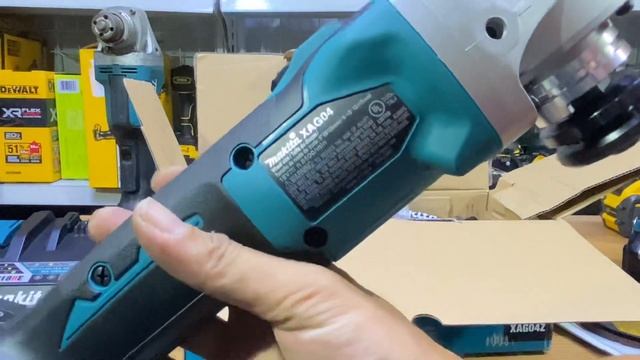 Máy cắt tay makita xag04 - xag25z mỹ về fun box - 0372239239 #xag04z #xag25z #makita смотреть онлайн