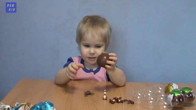 Открываем шоколадные яйца с сюрпризом Чебурашка и крокодил Гена Простоквашино Surprise Eggs Chebura смотреть онлайн