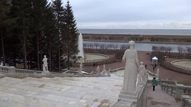 Петергоф. Фонтаны 1. 25.04.17 смотреть онлайн