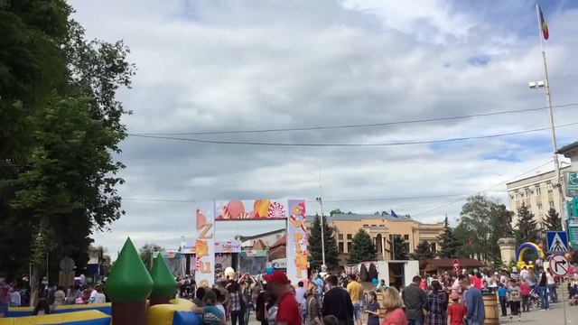 1 июня, День защиты детей, г.Орхей Молдова смотреть онлайн