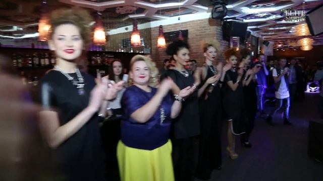 Elite News - Видеорепортаж с эксклюзивного показа причесок Петра Левенполя смотреть онлайн