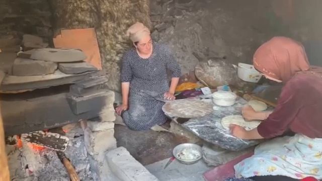 с.Буршаг Агульского района Дагестан, как правильно печь чурек #dagestan смотреть онлайн