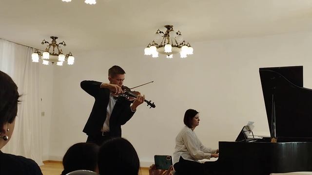 К. Сен-Санс Интродукция и Рондо-Каприччиозо\Camille Saint-Saëns Introduction et Rondo capriccioso смотреть онлайн