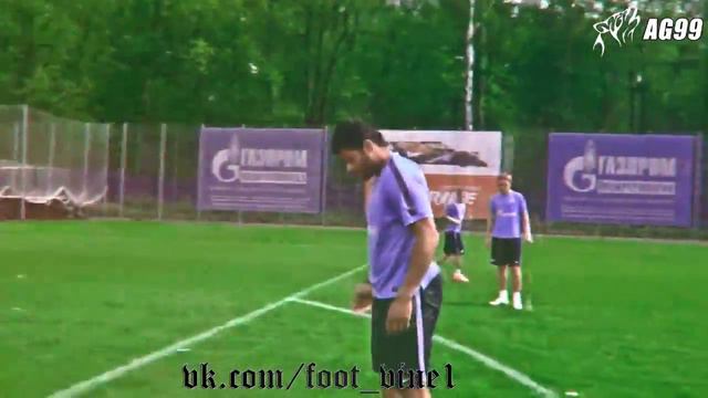 Халк рвет мяч после удара. смотреть онлайн