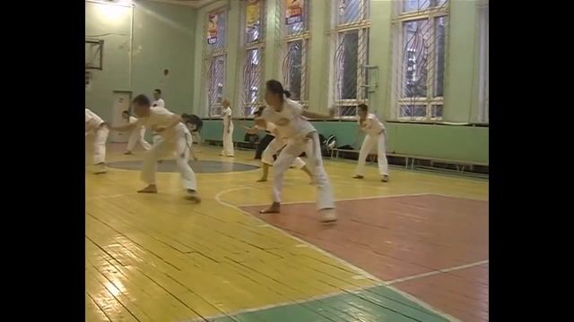 ABADA-CAPOEIRA в Гатчине 2012! смотреть онлайн