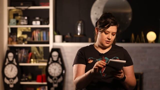 COFFIN CLOCK HALLOWEEN DIY with Geni Riley: How to Make a Creepy Halloween centerpiece смотреть онлайн