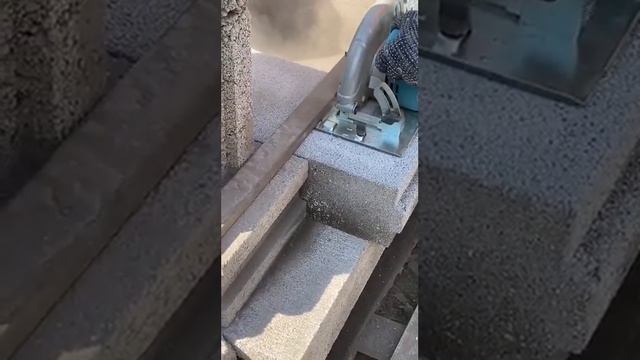 Лучший бюджетный способ резки керамзито-бетонных блоков (перегородочных) смотреть онлайн