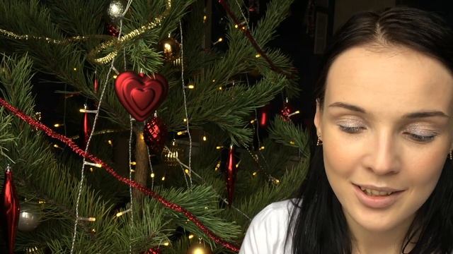 БЮДЖЕНТЫЙ НОВОГОДНИЙ МАКИЯЖ❄НОВОГОДНИЙ МАКИЯЖ за 10 МИНУТ❄ смотреть онлайн