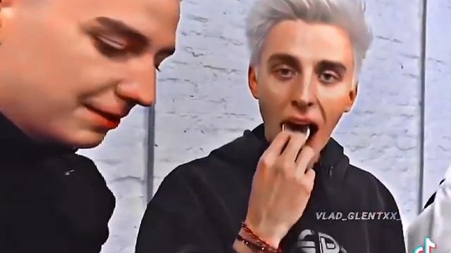 Ну всё теперь точно пойду делать уроки :(     (Так не хочется их делать)