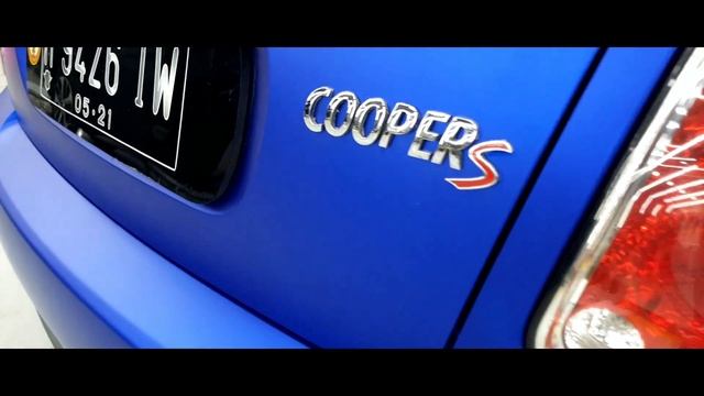 Full Body Wrapping MiniCooper S, Use Doqta Royal Blue Satin Chrome. By : WRAPNCO смотреть онлайн