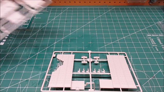 Pegasus Hobbies 1/350 Tripods Attack War Of The Worlds Model Kit Review 9006