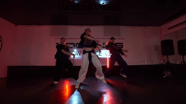 Даша Фомлюк // Hip-hop choreo // Новокузнецкая смотреть онлайн