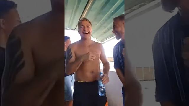 Olha que o que Paulo Nunes fez quando pedir pra me dar aquela moral e zoar os parças do futebol. смотреть онлайн