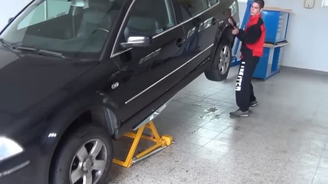 Автомобильный подъемник AUTOLift 3000 - передвижной механический подъемник для авто смотреть онлайн