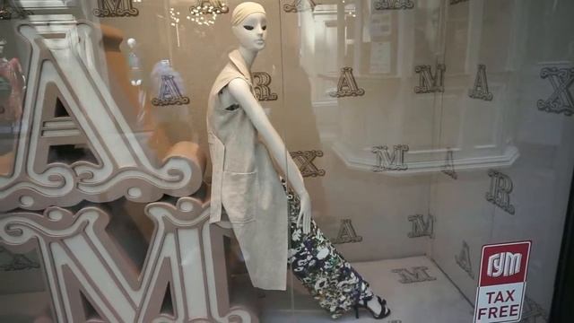 Витрина, как театр моды. Выпуск второй – витрины Gucci, MaxMara, Dior, ETRO (ГУМ) смотреть онлайн