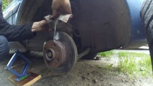 Замена передних тормозных колодок на dacia solenza