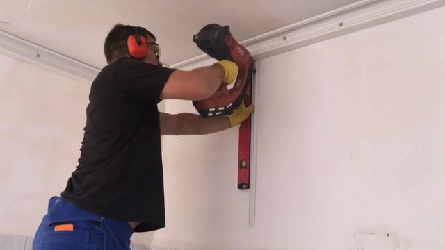 Пистолет HILTI в действии. Крепление коробов HILTI GX 120