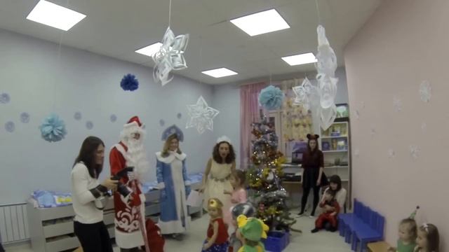 Новогодний утренник 2017, Детский сад Карамелька смотреть онлайн