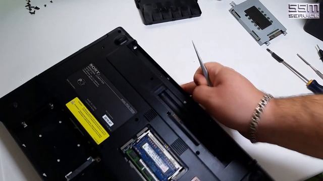Как разобрать ноутбук Sony VAIO PCG-71211V смотреть онлайн