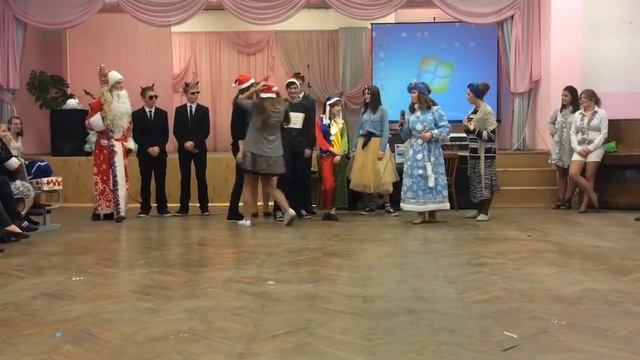 Елка для 7- 8х классов / С НОвым Годом! смотреть онлайн