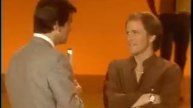 Kelly Groucutt TV performance & Interview in AB 1983 смотреть онлайн