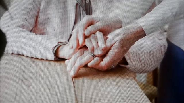 Выплаты по уходу за пожилым человеком, старше 80 лет: изменения 2021 года смотреть онлайн