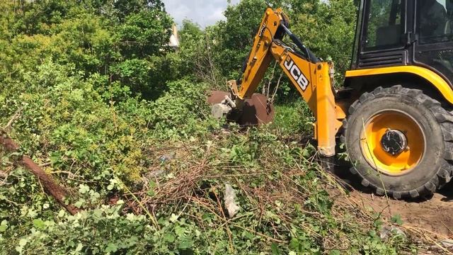 Расчистка участка трактором Новороссийск смотреть онлайн
