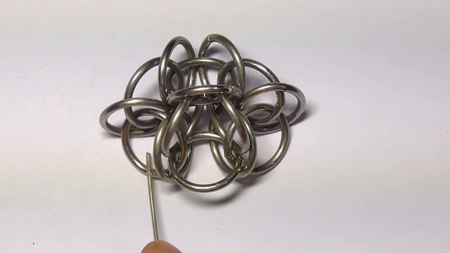 СЛОЖНАЯ ВЕЩИЦА ИЗ КОЛЕЦ - Тетраэдр HOURGLASS