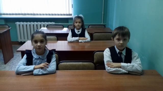 В. Тушнова Если б не было учителя Исполняют:Мусикова ЕкатеринаМихнев ВячеславБорзенкова Ульяна.