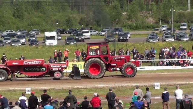 Volvo BM 2654 pull off farmi 8,0t смотреть онлайн