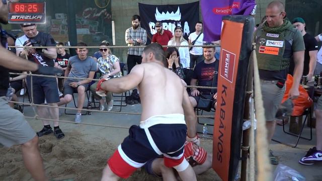 МОНАХ нарвался на СНЕЖКА !!! Быстрый Бой !!! смотреть онлайн