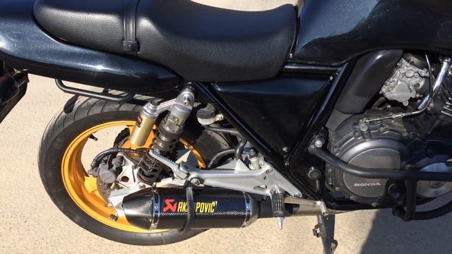 CB 400 Акрапович смотреть онлайн