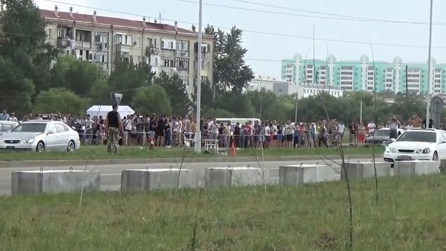 В первые в Благовещенске Дрэг-рейсинг гоночные соревнования смотреть онлайн