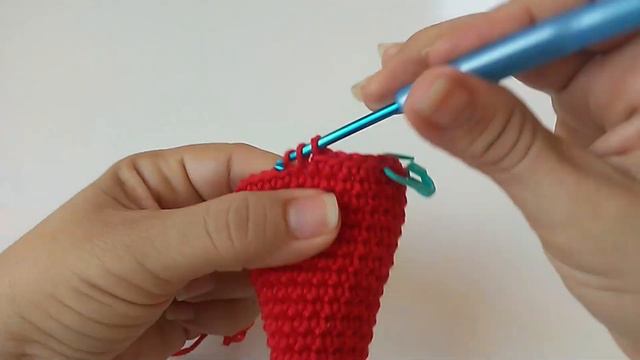 Amigurumi - Ursinho Natalino - Passo a Passo (Parte 3) смотреть онлайн