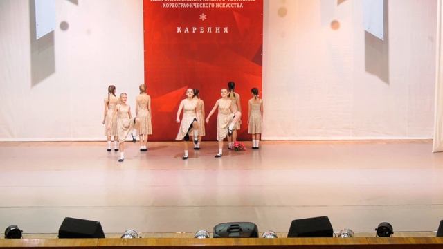 Хореографический ансамбль Эволюция "Вдруг как в сказке" смотреть онлайн