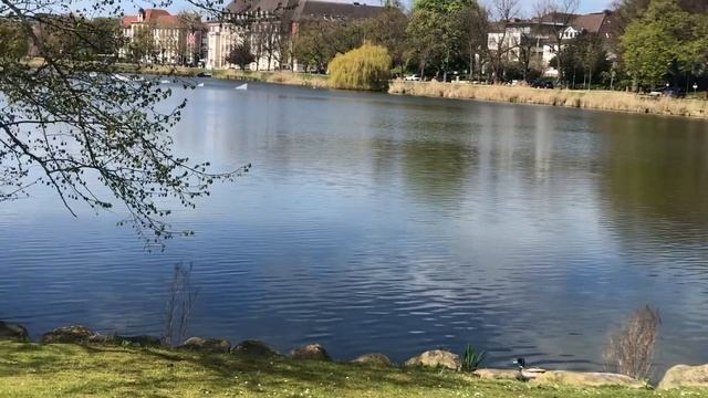 У меня сегодня день памяти, иду в церковь смотреть онлайн