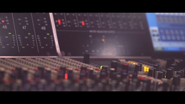 Spitfire Presents: Hans Zimmer Piano Teaser смотреть онлайн