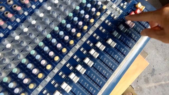 Chia sẻ tính năng của Mixer Soundcraft MFX 12/2 - DAVID TUẤN 0919097207 смотреть онлайн