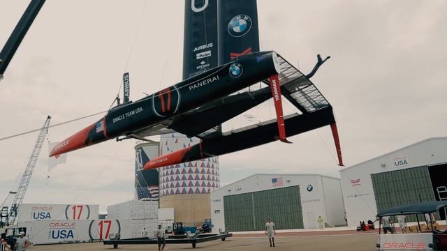 ORACLE TEAM USA Rudder Swap Just Minutes Before Friday's Start of the America's Cup Qualifiers смотреть онлайн