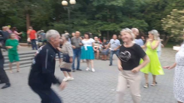02.07.2023.Милая.Виктор Королёв. В Гомельском парке культуры. смотреть онлайн