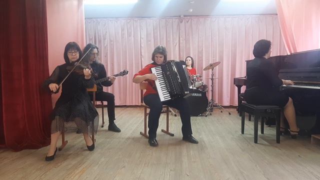 Инструментальный ансамбль преподавателей "Музыкальная мозаика" смотреть онлайн
